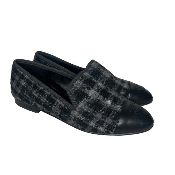 CHANEL Black & Grey Tween Lambskin Cap Toe Loafers Flats 37.5 - Picture 5 of 13